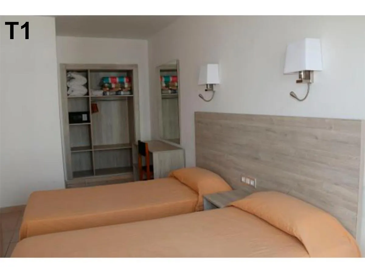 Apartaments Salamar Lloret de Mar 0*,